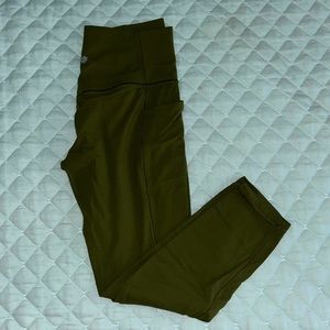 Athleta Stash Pocket 7/8 leggings